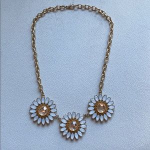 Francesca’s Daisy Necklace